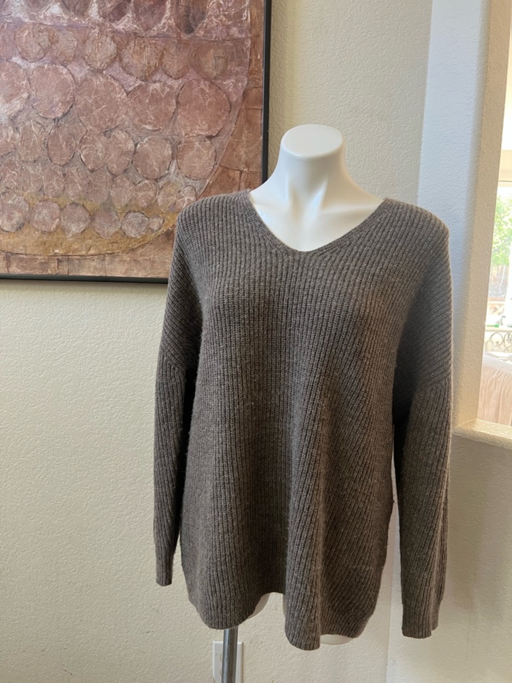 Jenni Kayne Women’s V-Neck Ribbed Sweater in Light Taupe - Picture 3 of 12